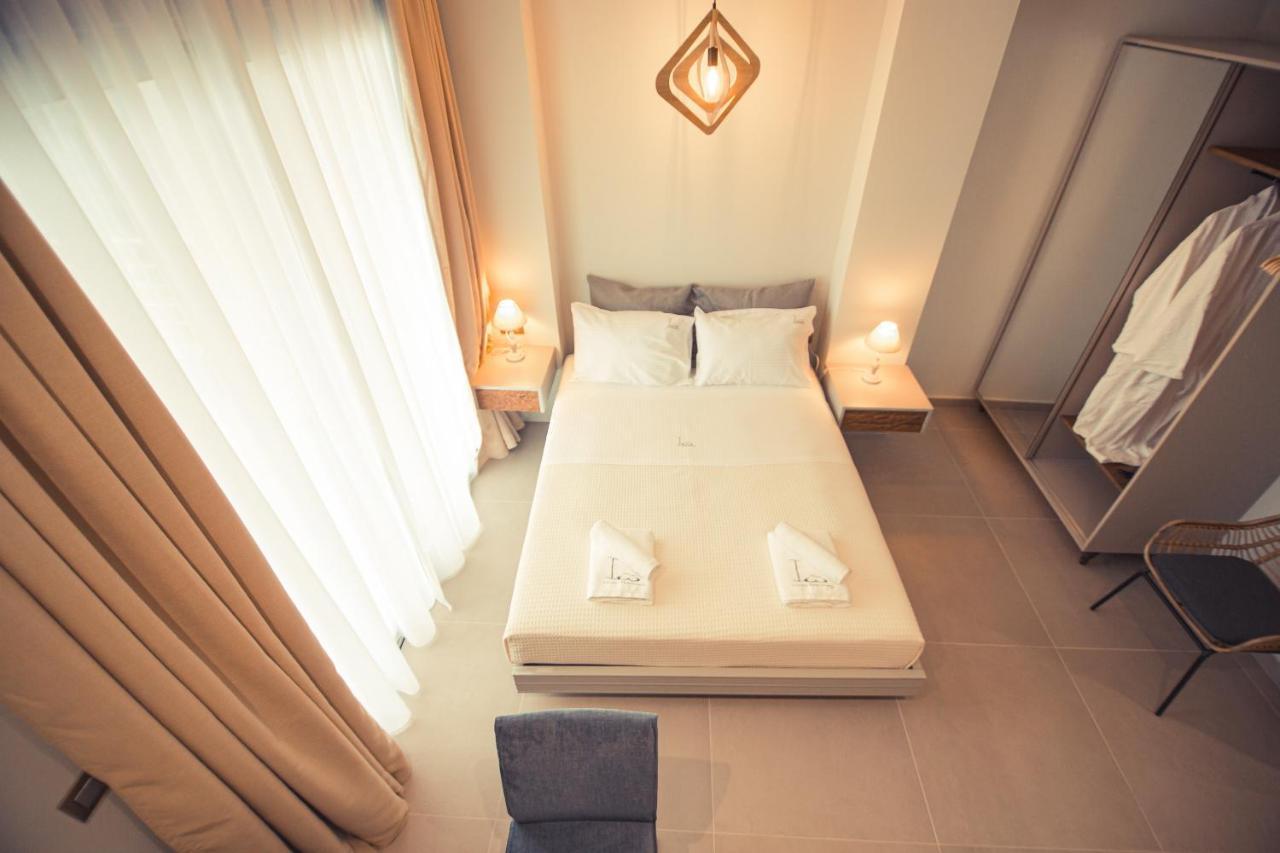 Io Luxury Pool & Hot Tub Suites Preveza Exterior photo